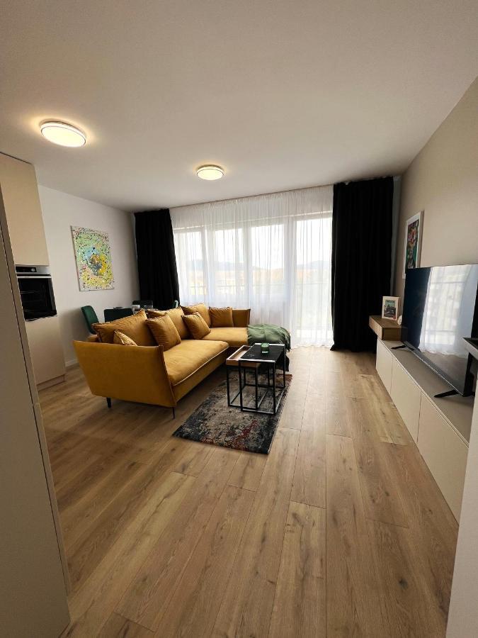 Cozy Stay Apartment Trenčín Eksteriør billede