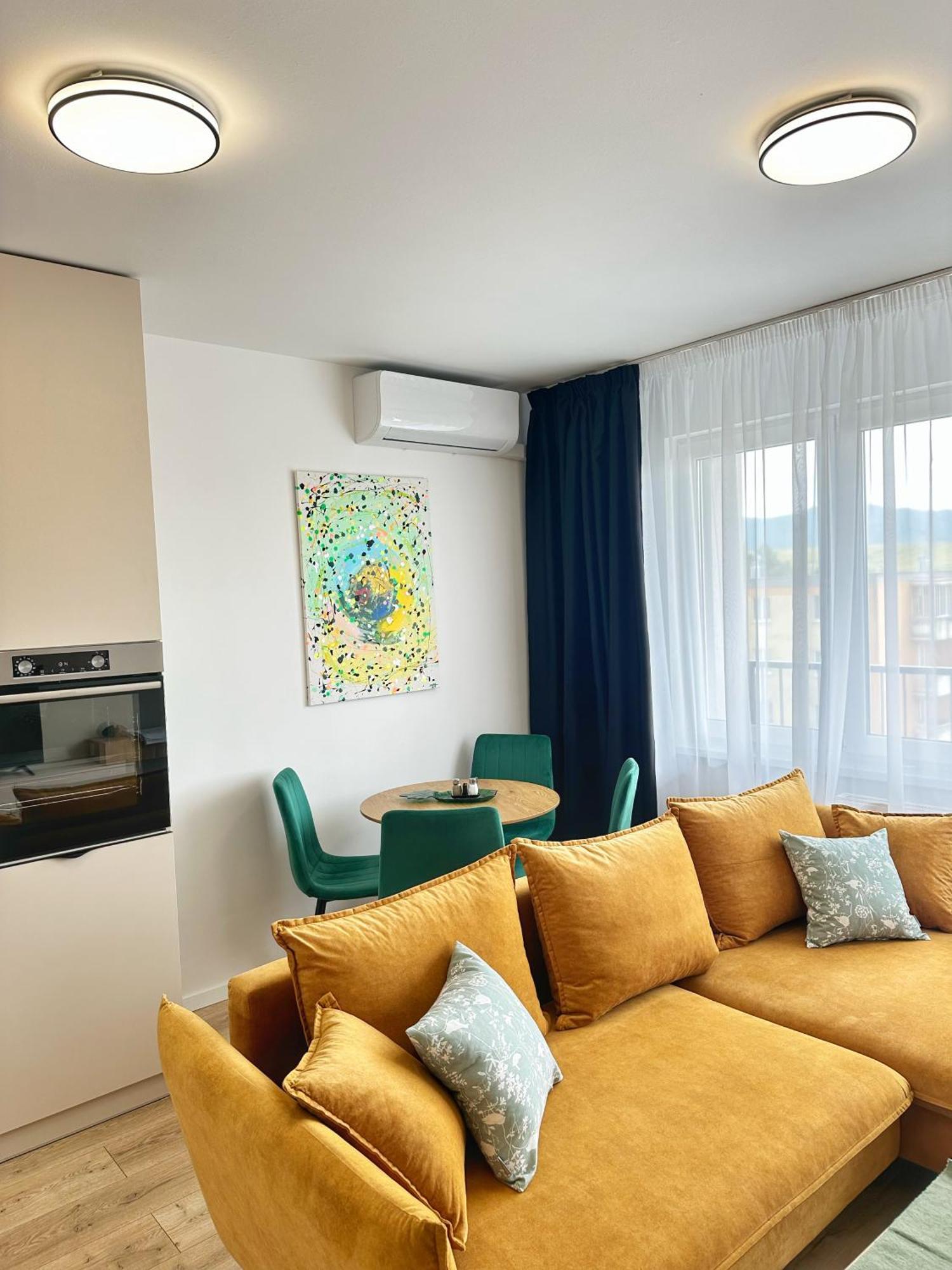 Cozy Stay Apartment Trenčín Eksteriør billede